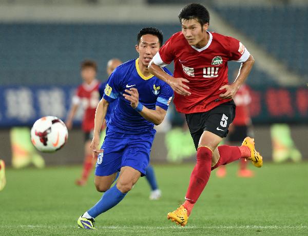 足球评论员兼作家，退役后的克拉默已在创作个人第二部小说