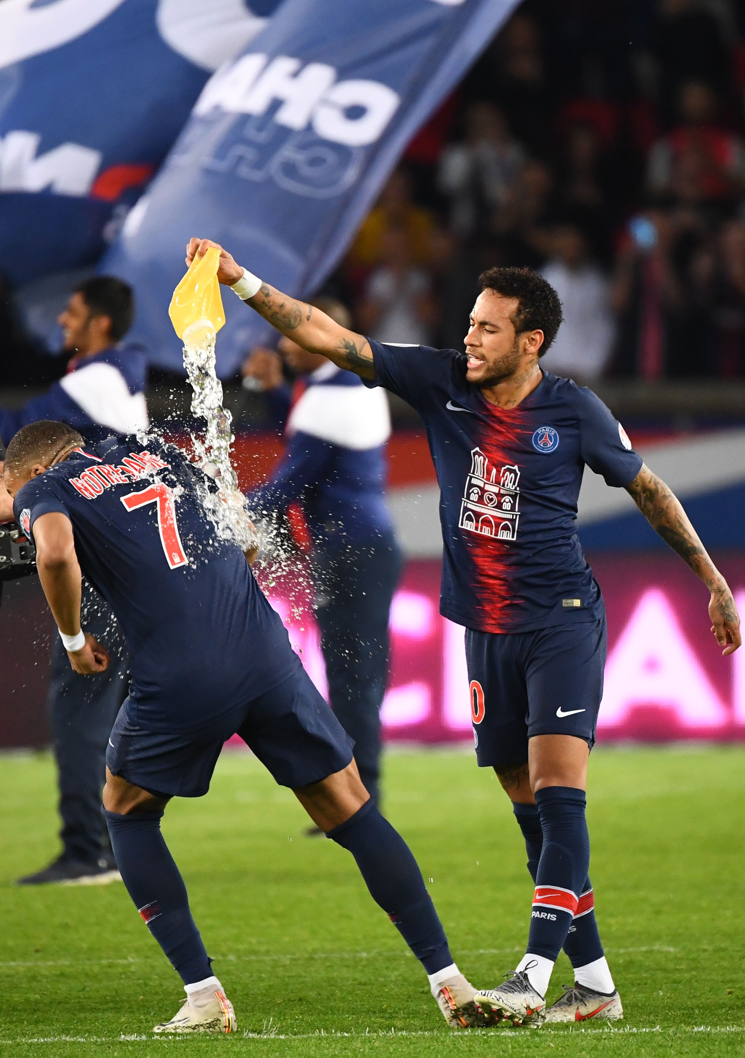 卡萨诺：32岁的迪巴拉已经跑不动了；罗马应该把科内卖给国米（卡萨诺直言32岁迪巴拉难再奔跑，罗马应将科内出售至国米）