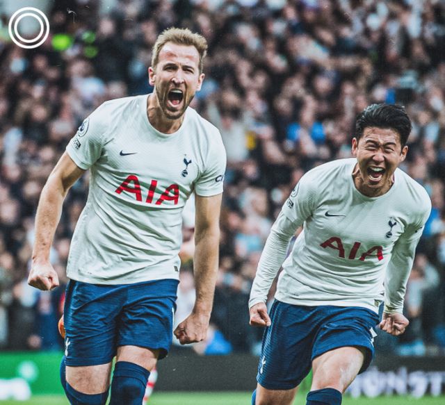 前锋远射破门，比分被重新点燃