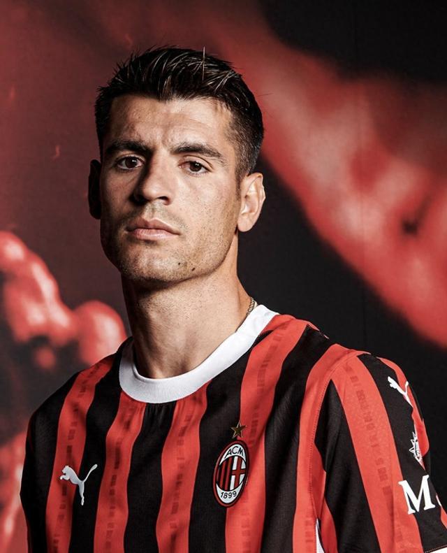 曼城官方：球队将在本周末对森林时身穿二客球衣出战（曼城官宣：周末战森林将穿第二客场球衣）