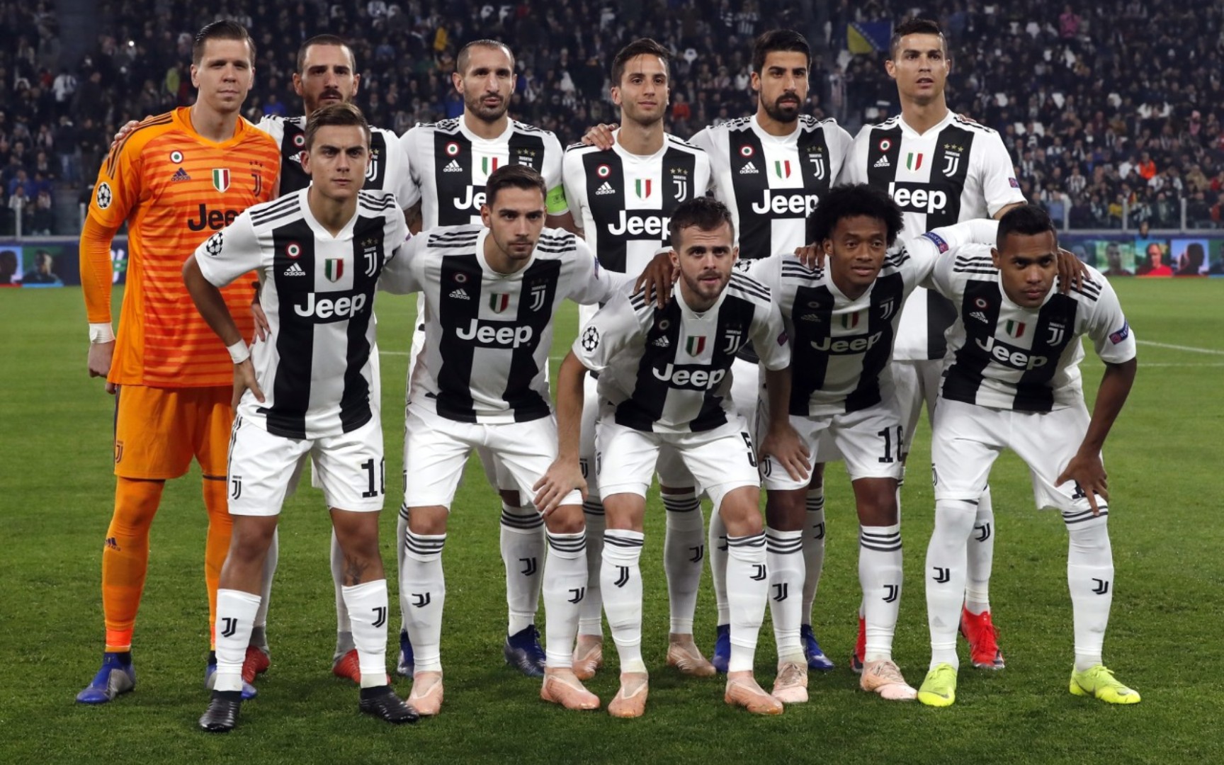 官方：德利赫特力压B费和阿马德，当选曼联11月最佳球员