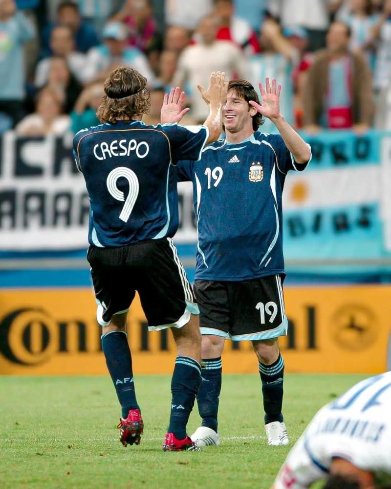 前曼联球员莫里森：曼联让梅努补时阶段上场是在戏弄他（莫里森质疑曼联补时才让梅努登场：是在耍他）