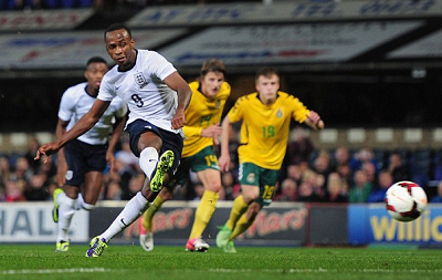 2025意大利足球盛典评最佳阵：劳塔罗领衔，国米5人入选（2025意甲年度最佳阵容揭晓：劳塔罗领军，国米五将上榜）